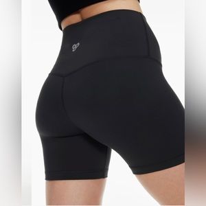 Aritzia women’s high waisted 5” biker shorts.